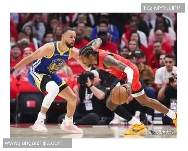 洛杉矶快艇与金州勇士激战正酣谁能在NBA赛场上笑到最后 洛杉矶快艇与金州勇士激战正酣谁能在NBA赛场上笑到最后
